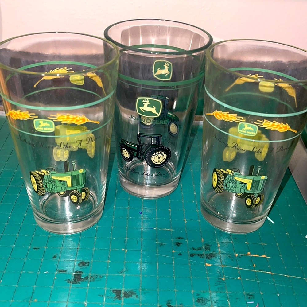 Set of 3 John Deere 16oz Drinking Glasses